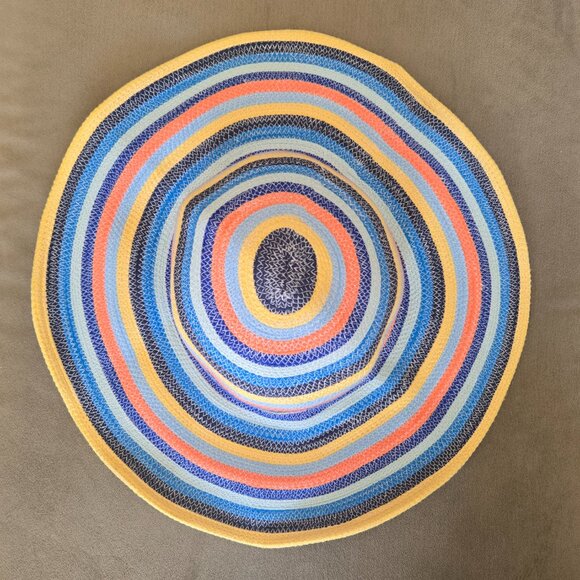 Club Monaco 100% cotton sun hat - Picture 4 of 8